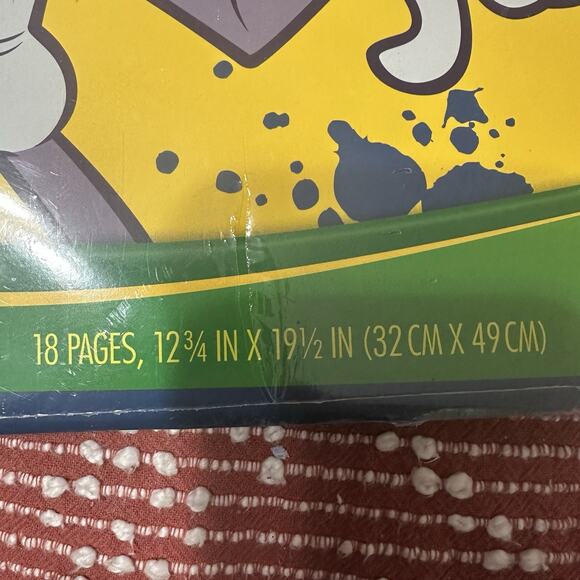 Crayola The Looney Tunes Show 18 Giant Coloring Pages - New - Picture 4 of 4